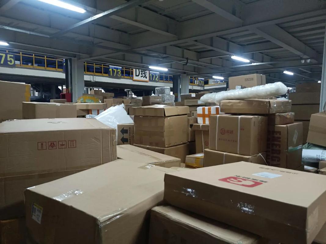 禅城区季华五路德邦物流