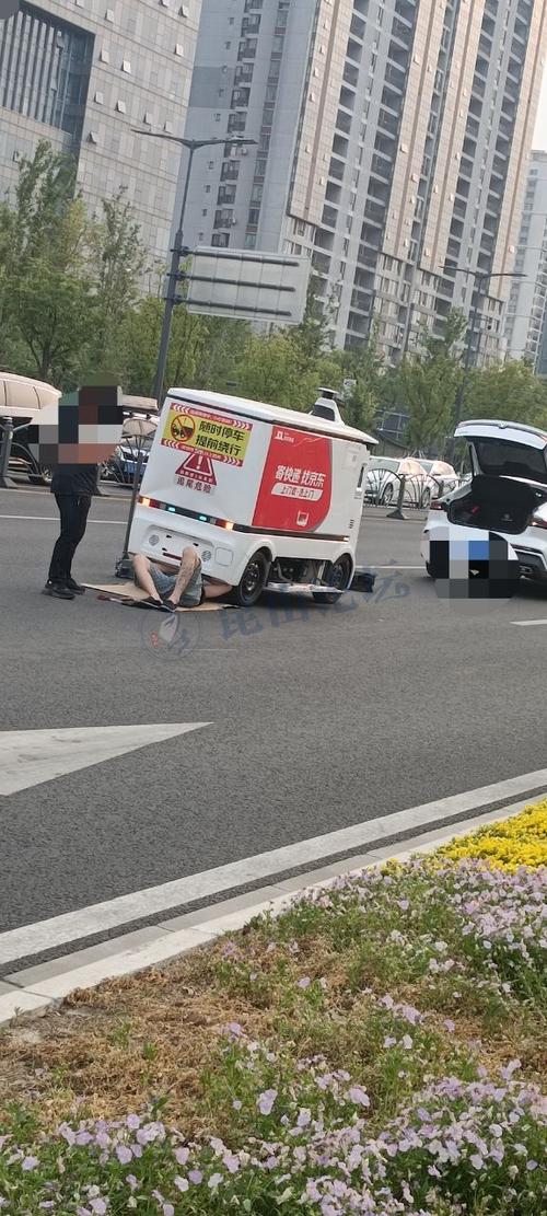 京东快递苏州昆山不动了